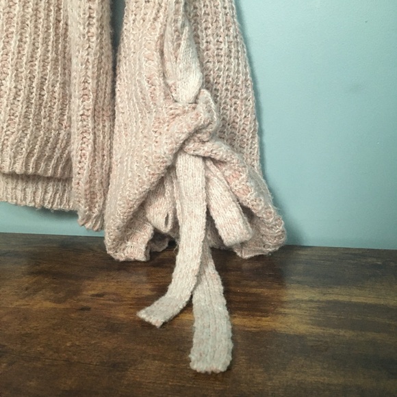 Vero Moda Knit Sweater with Balloon Tie Sleeves - Picture 3 of 5